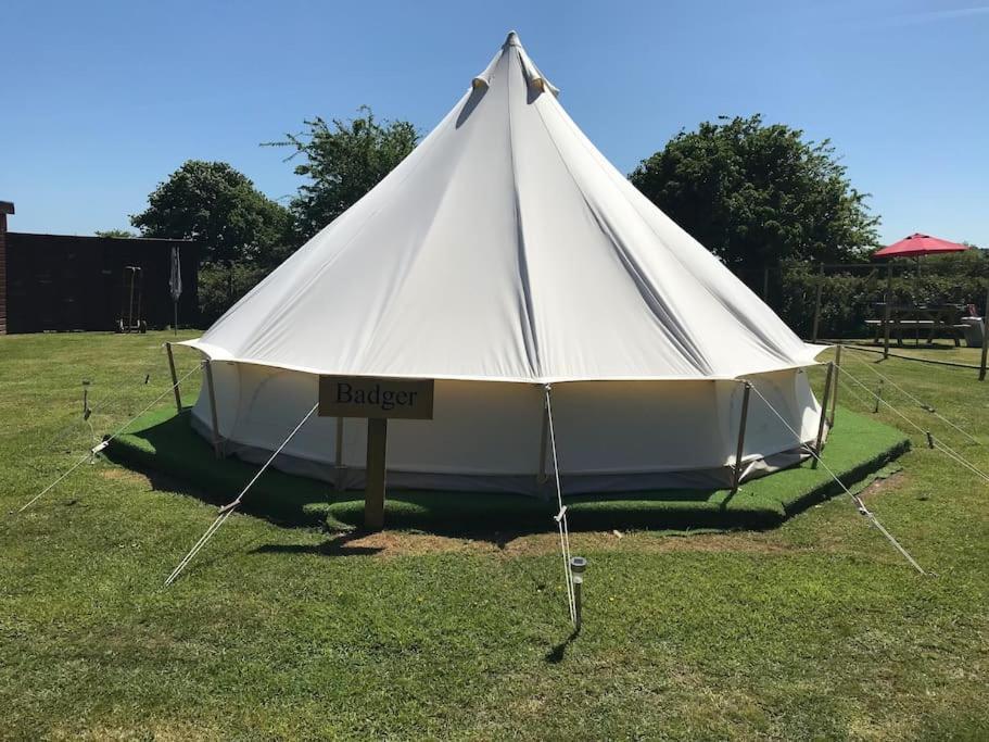Hotel Cox Hill Glamping Badger Truro Exterior foto